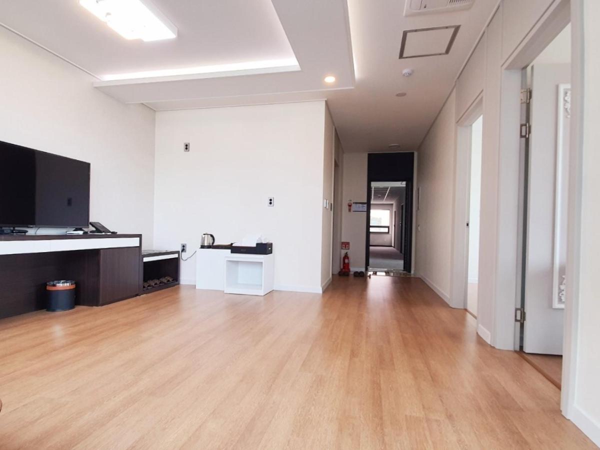 Hotel Wooin Mokpo Esterno foto